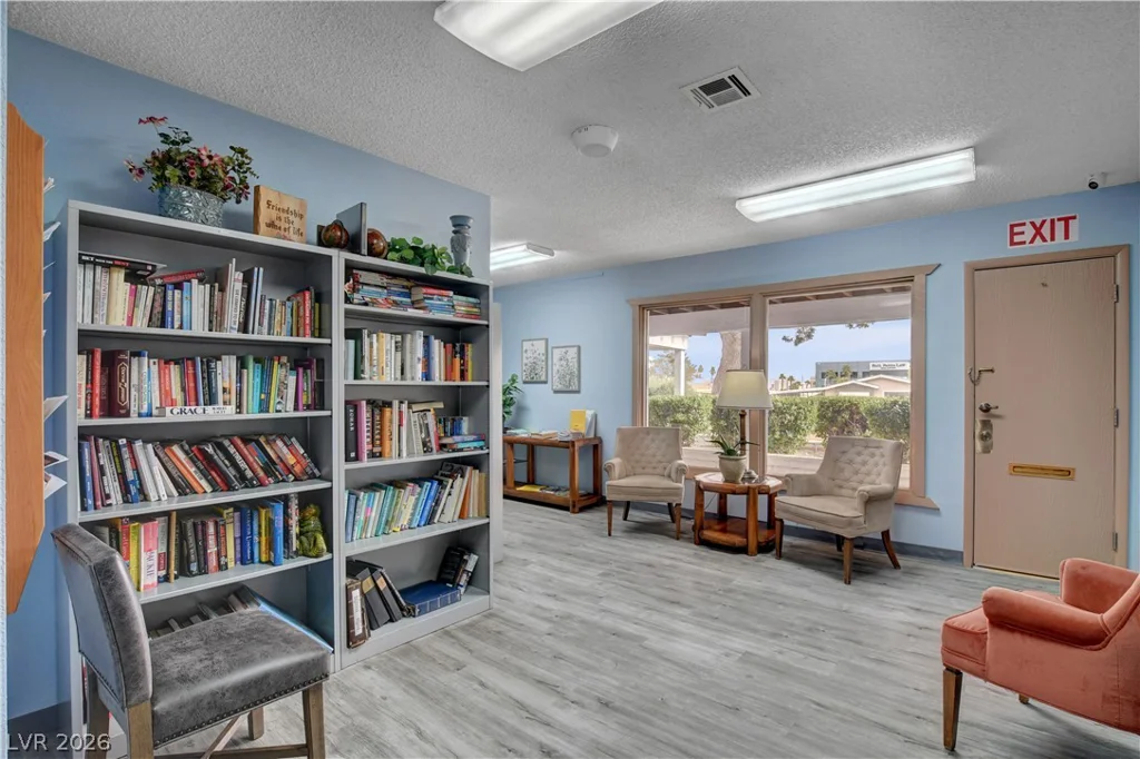 4589 Royal Ridge, Las Vegas, NV 89103