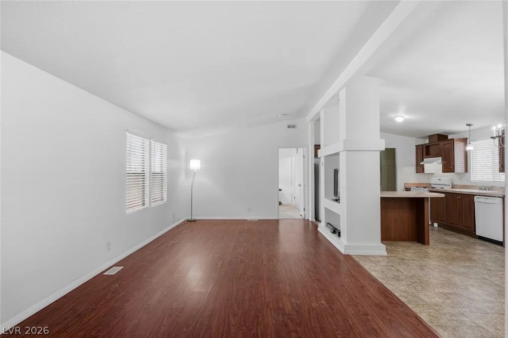 4589 Royal Ridge, Las Vegas, NV 89103