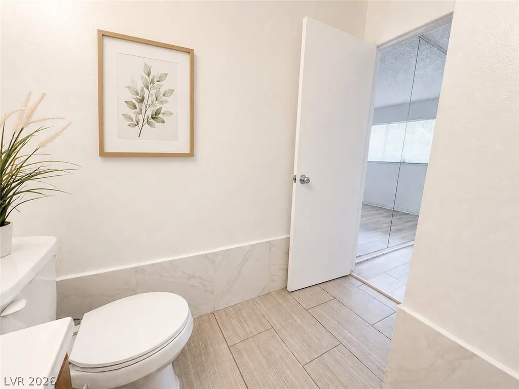 3720 Royal Crest, Las Vegas, NV 89119