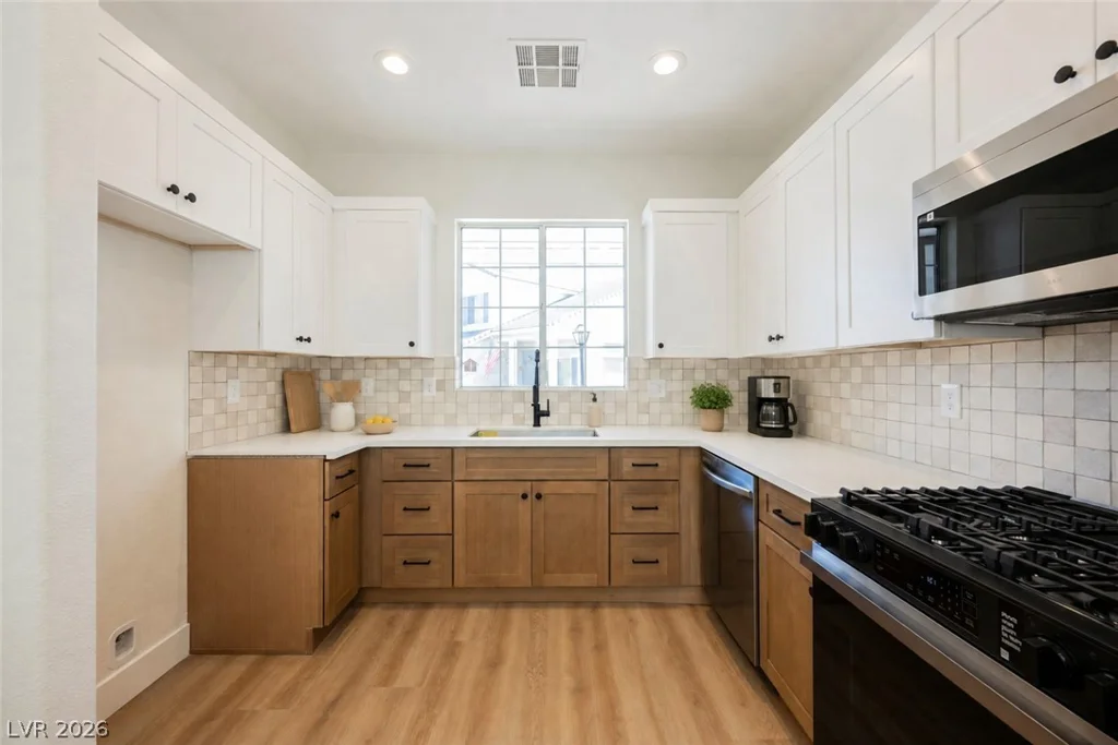 10361 Adams Chase, Las Vegas, NV 89183