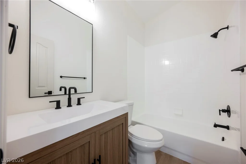 10361 Adams Chase, Las Vegas, NV 89183
