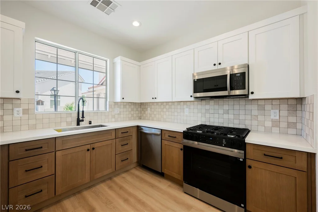 10361 Adams Chase, Las Vegas, NV 89183