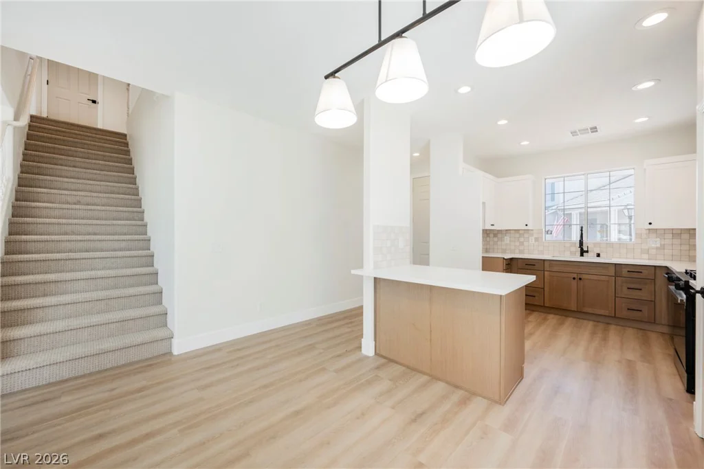 10361 Adams Chase, Las Vegas, NV 89183