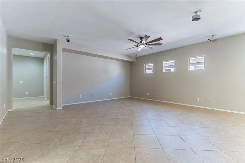 6812 Royal Poinciana, Las Vegas, NV 89131