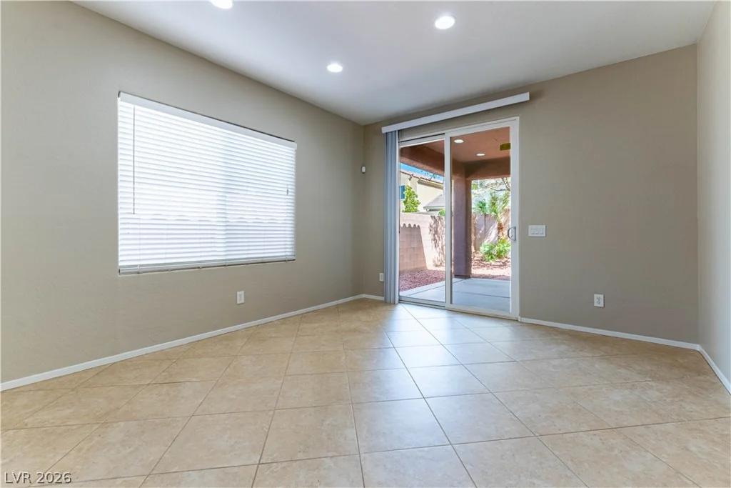 6812 Royal Poinciana, Las Vegas, NV 89131