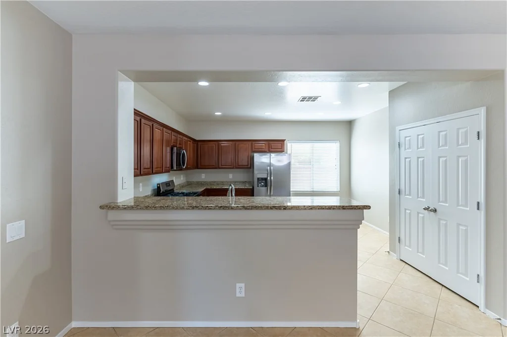 6812 Royal Poinciana, Las Vegas, NV 89131