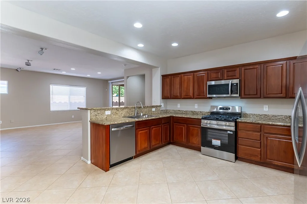 6812 Royal Poinciana, Las Vegas, NV 89131