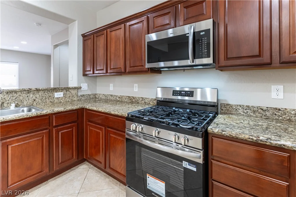 6812 Royal Poinciana, Las Vegas, NV 89131