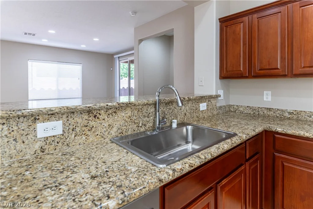 6812 Royal Poinciana, Las Vegas, NV 89131