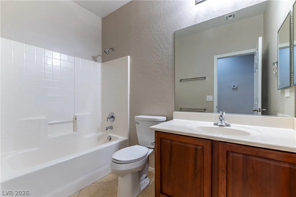 6812 Royal Poinciana, Las Vegas, NV 89131
