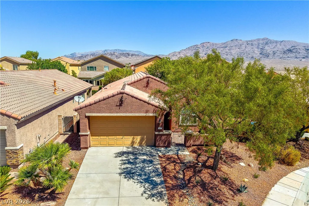 6812 Royal Poinciana, Las Vegas, NV 89131