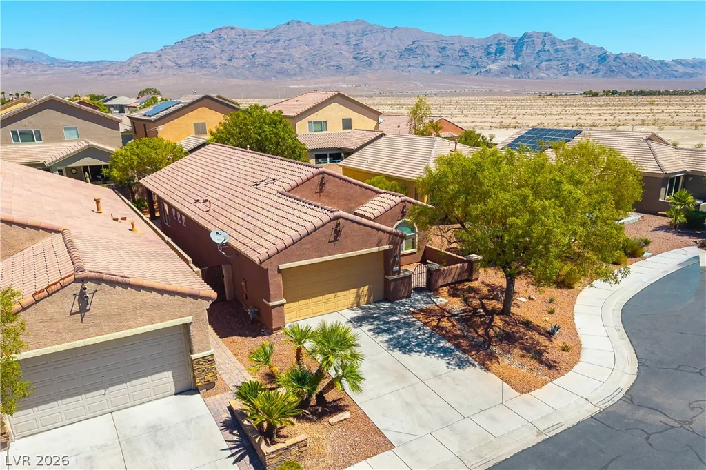 6812 Royal Poinciana, Las Vegas, NV 89131