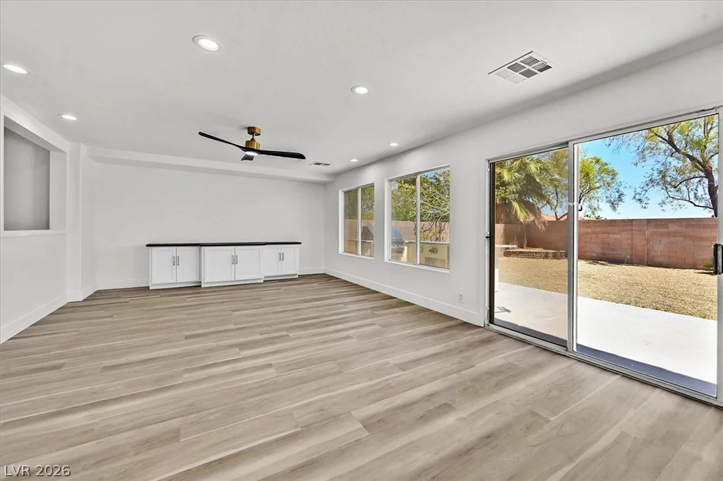 6532 Bright Morning, North Las Vegas, NV 89084
