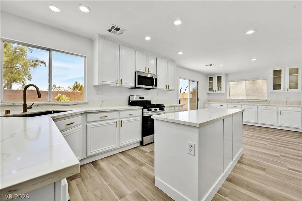 6532 Bright Morning, North Las Vegas, NV 89084