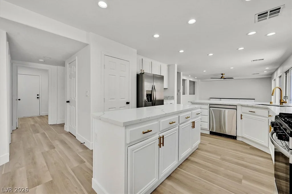 6532 Bright Morning, North Las Vegas, NV 89084