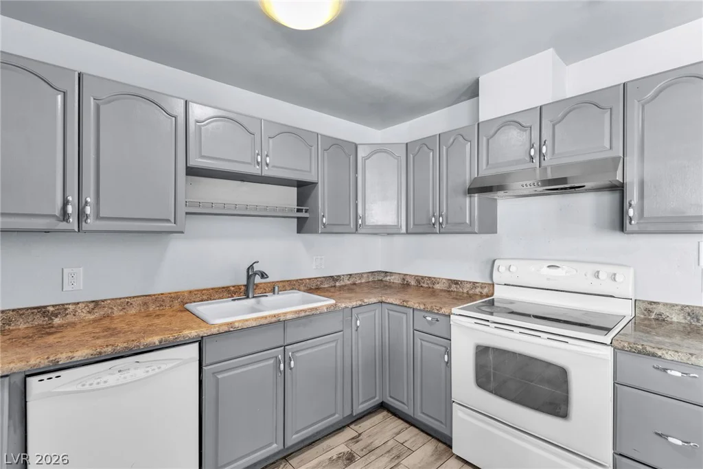 904 Rockaway, Las Vegas, NV 89145