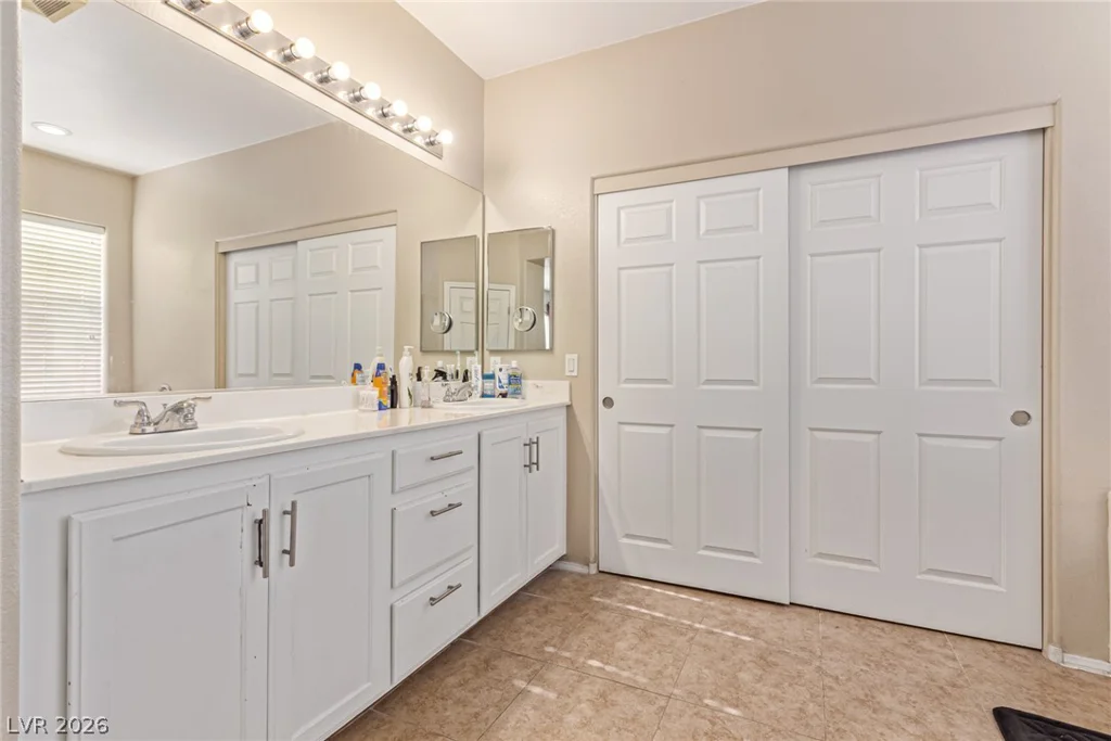 2621 Rainbow Glow, North Las Vegas, NV 89030