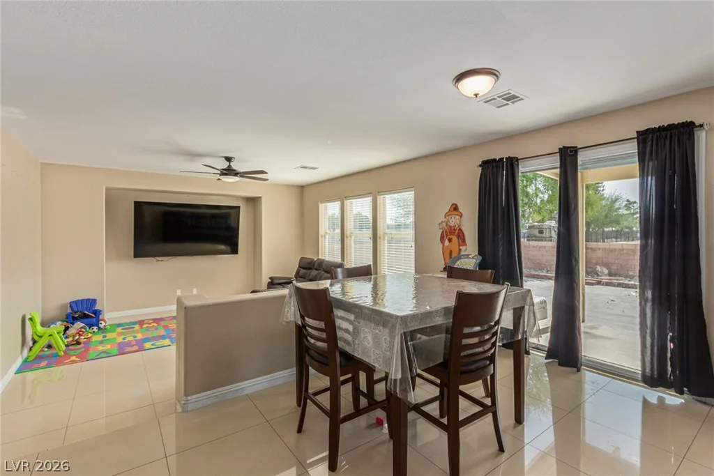 2621 Rainbow Glow, North Las Vegas, NV 89030