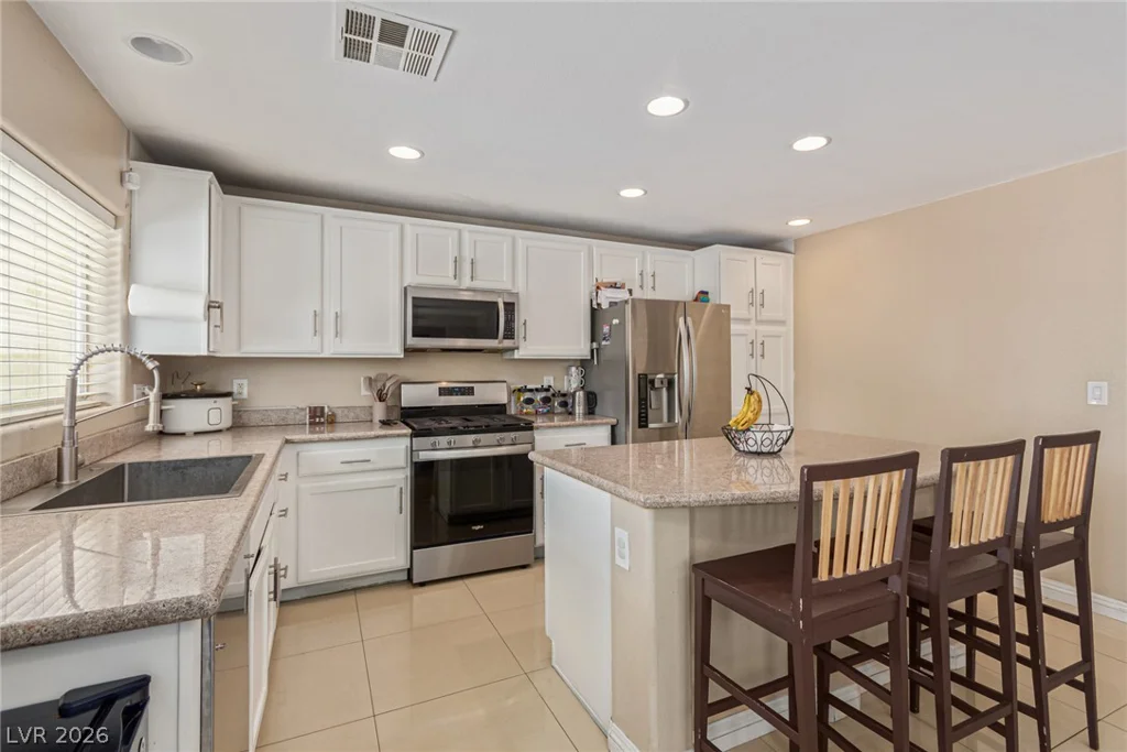 2621 Rainbow Glow, North Las Vegas, NV 89030