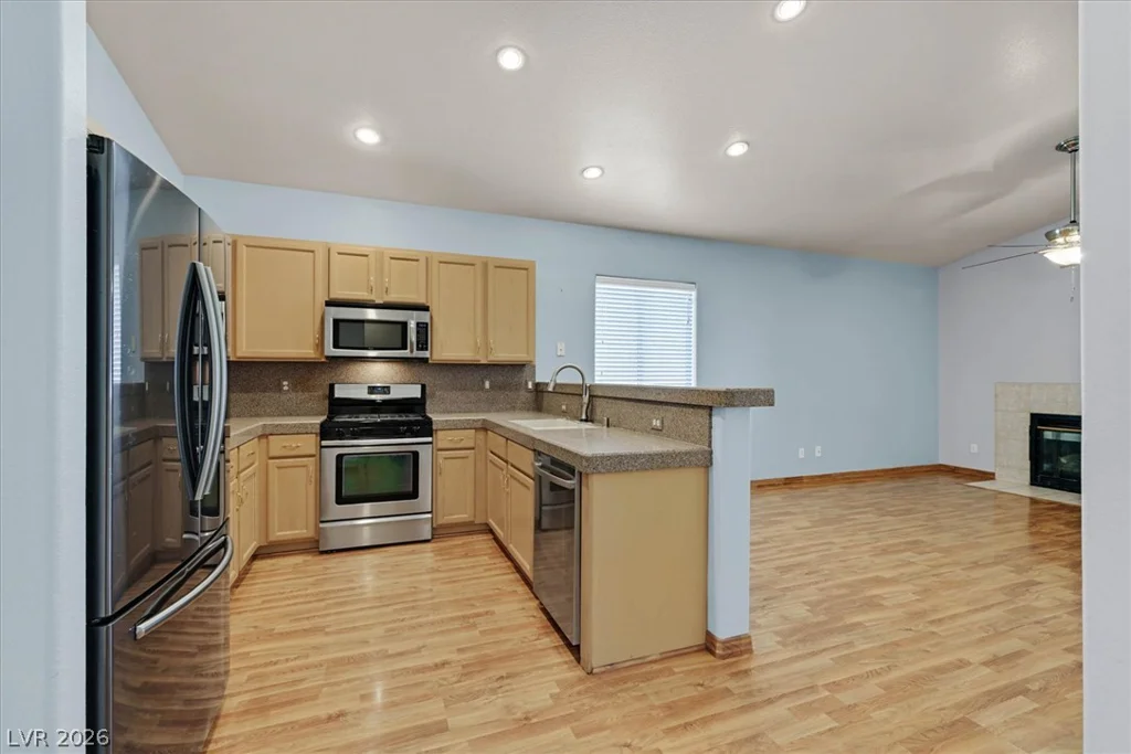 322 Dazzling, Henderson, NV 89012