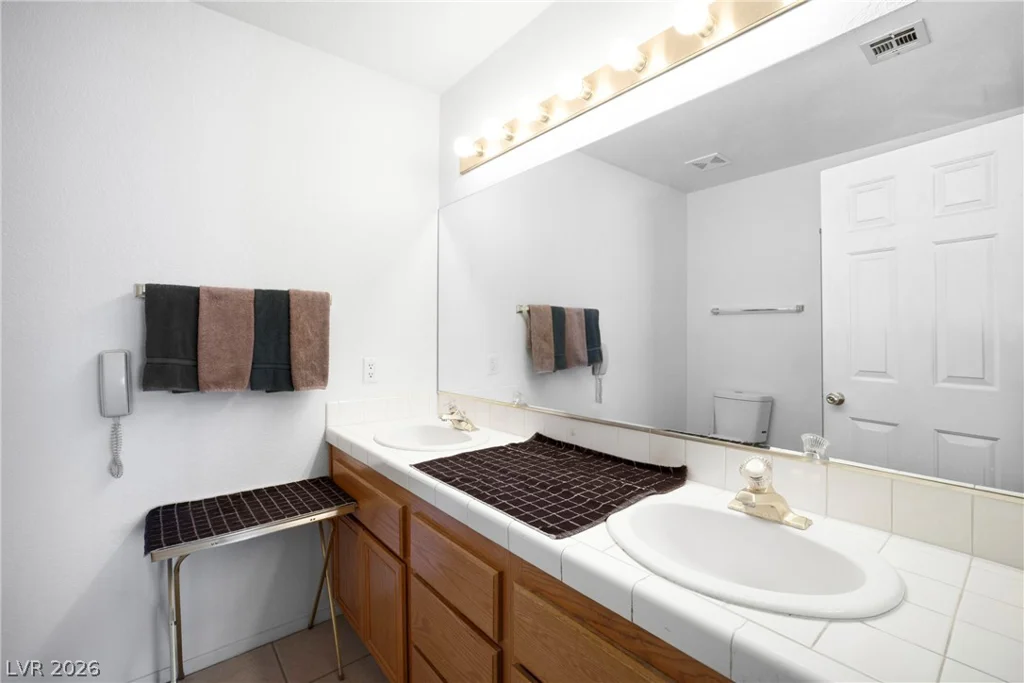 5449 Bugle, Las Vegas, NV 89108