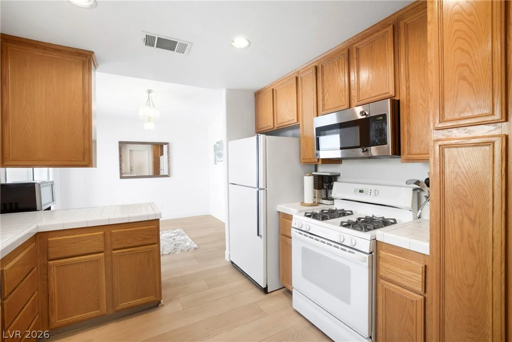 5449 Bugle, Las Vegas, NV 89108