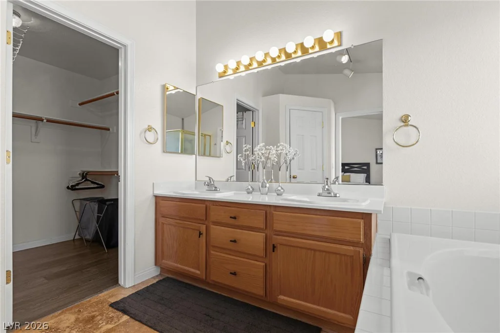 7620 Hartwell, Las Vegas, NV 89123