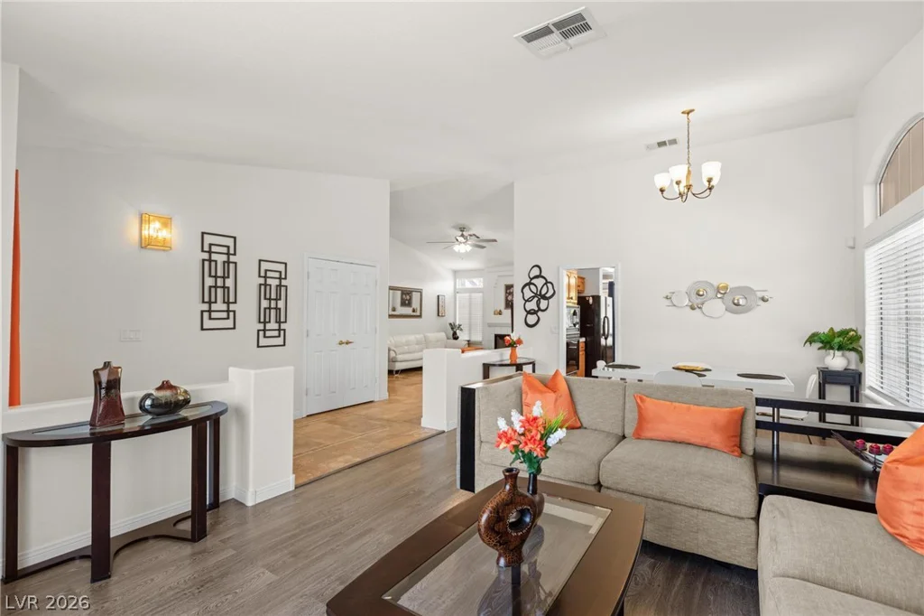 7620 Hartwell, Las Vegas, NV 89123