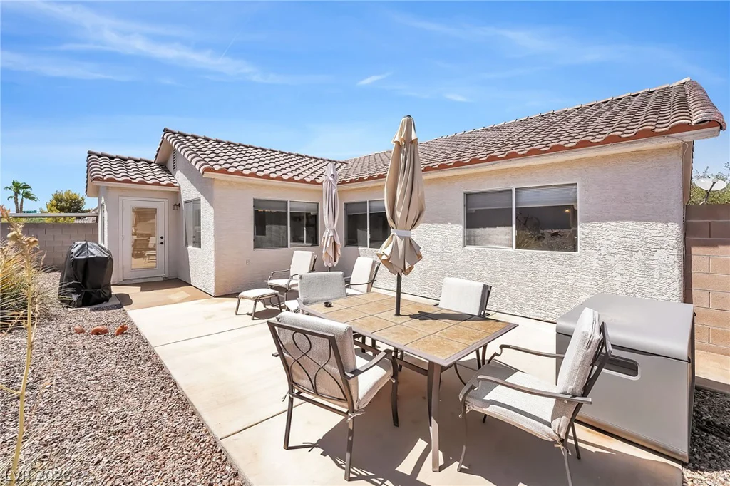 477 Waterwheel Falls, Henderson, NV 89015