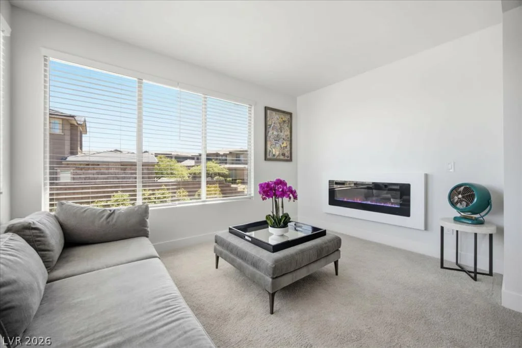 2720 Natural Rock, Las Vegas, NV 89138