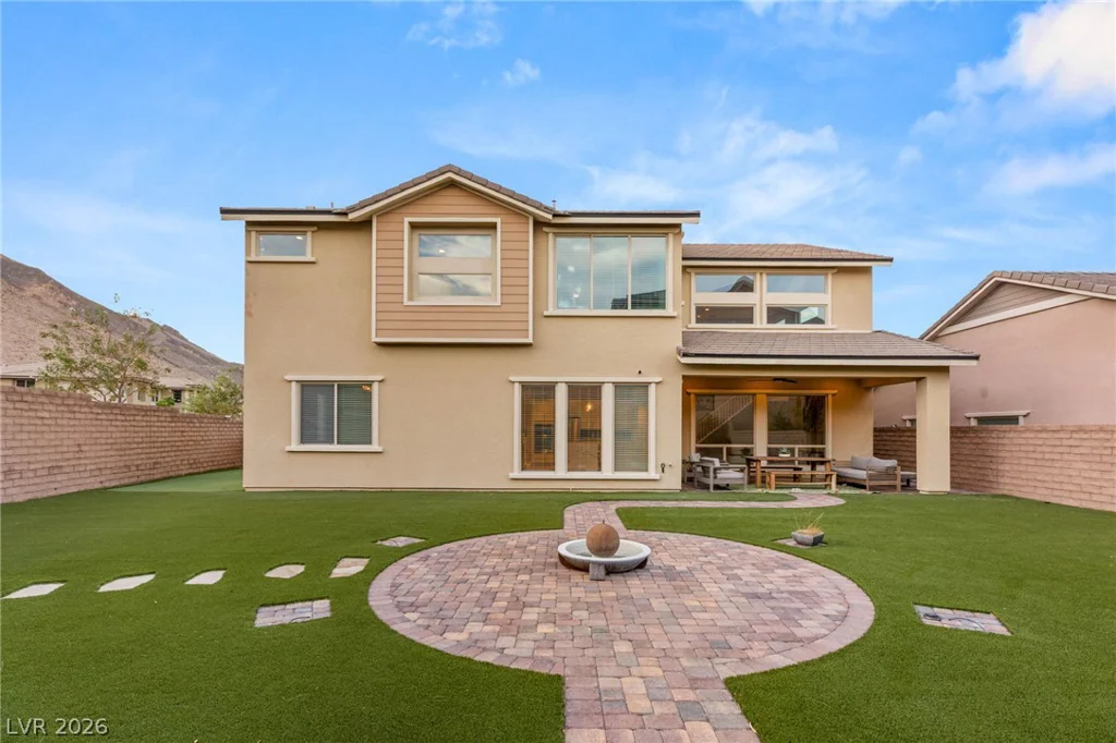 2720 Natural Rock, Las Vegas, NV 89138