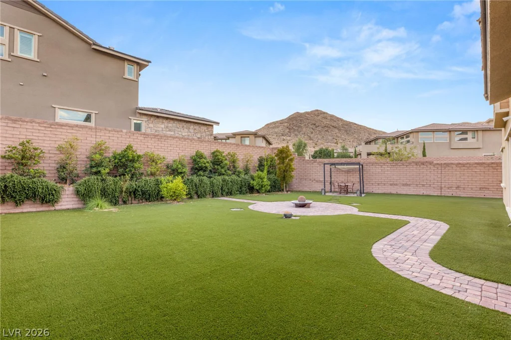 2720 Natural Rock, Las Vegas, NV 89138