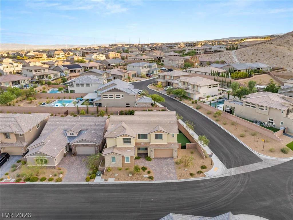 2720 Natural Rock, Las Vegas, NV 89138