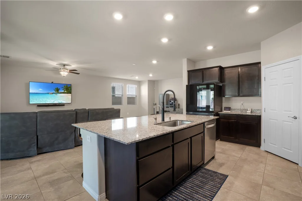 7709 Wishbone Falls, North Las Vegas, NV 89084