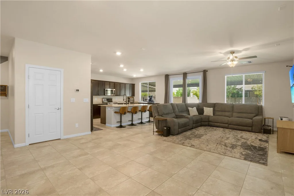 7709 Wishbone Falls, North Las Vegas, NV 89084