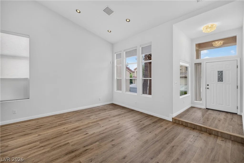 2021 Waterbury, Las Vegas, NV 89134