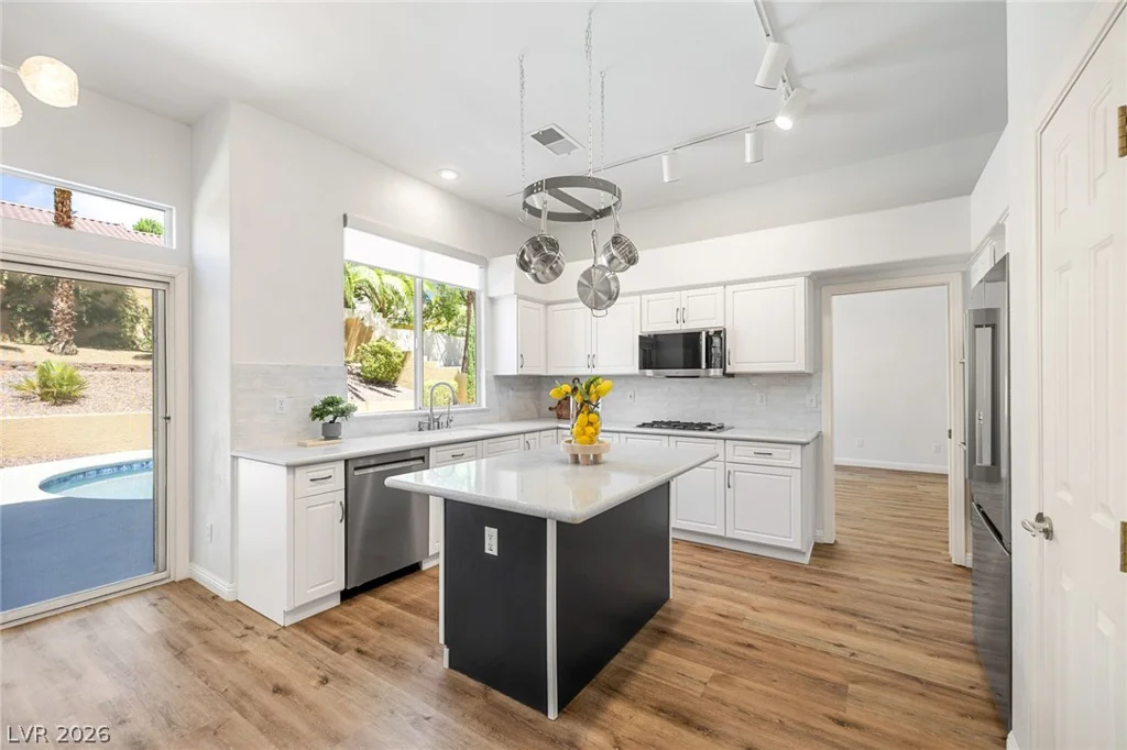 2021 Waterbury, Las Vegas, NV 89134