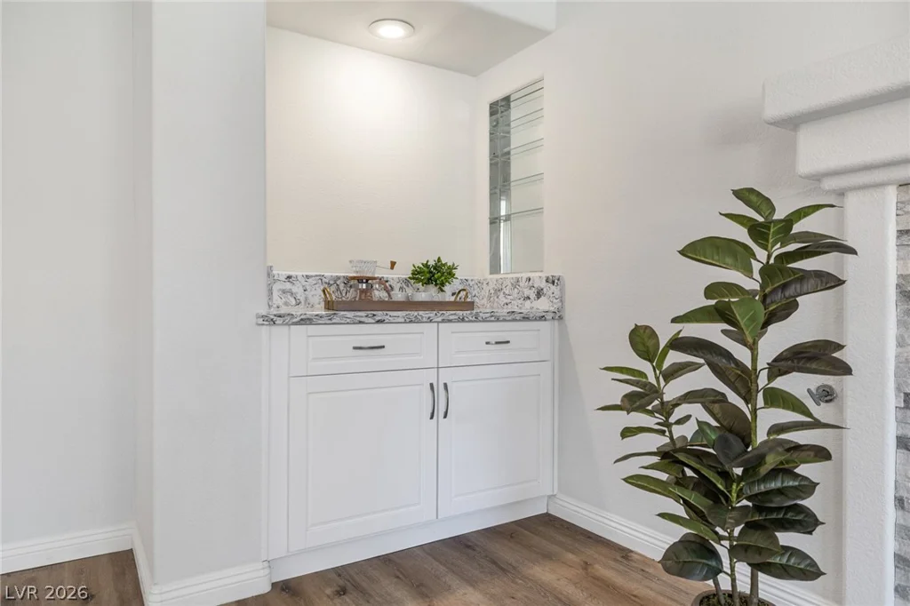 2021 Waterbury, Las Vegas, NV 89134