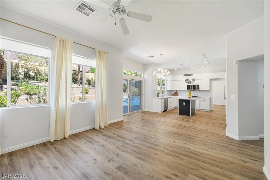 2021 Waterbury, Las Vegas, NV 89134