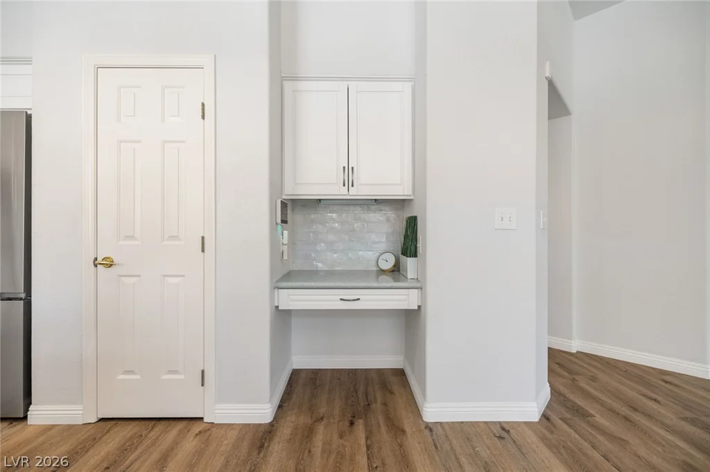2021 Waterbury, Las Vegas, NV 89134