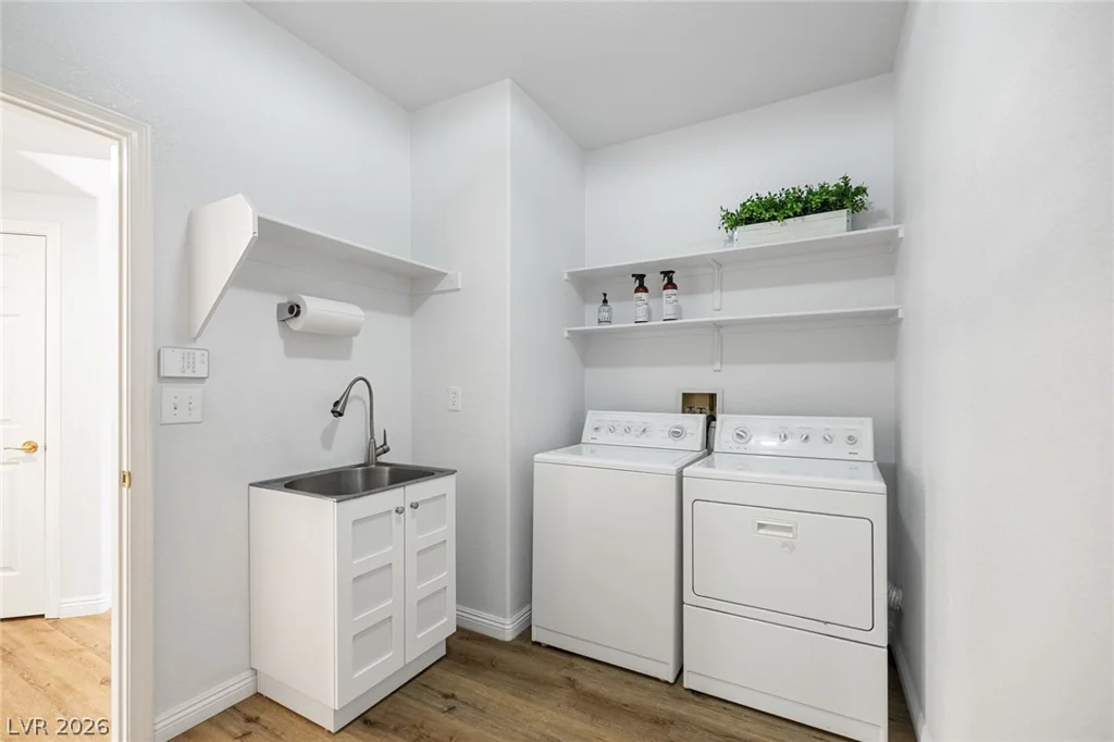 2021 Waterbury, Las Vegas, NV 89134