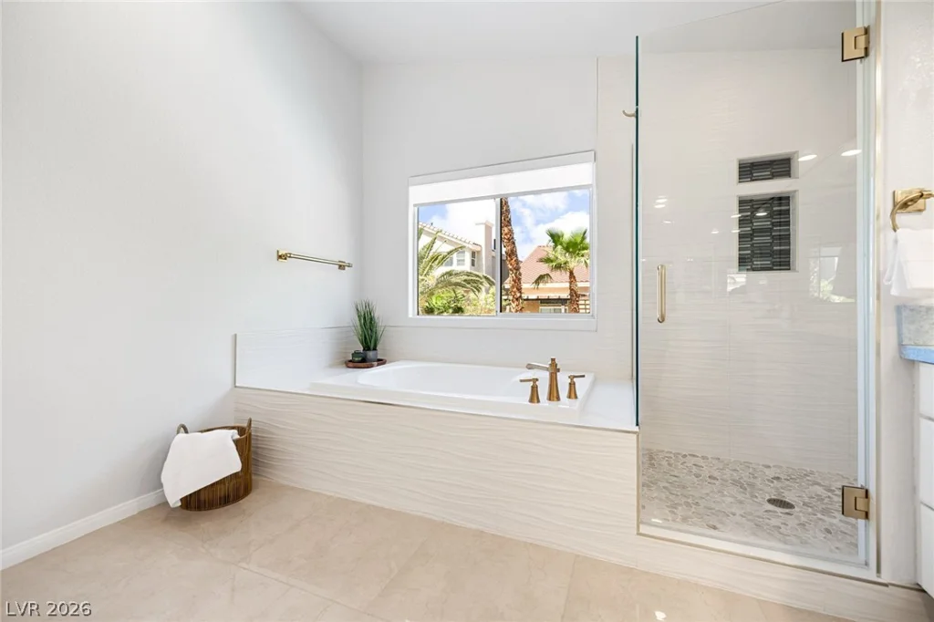 2021 Waterbury, Las Vegas, NV 89134