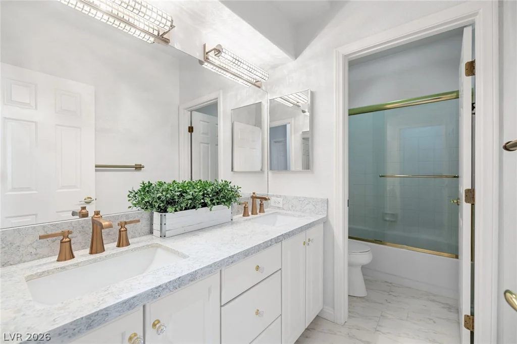 2021 Waterbury, Las Vegas, NV 89134