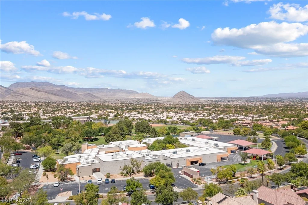 2021 Waterbury, Las Vegas, NV 89134