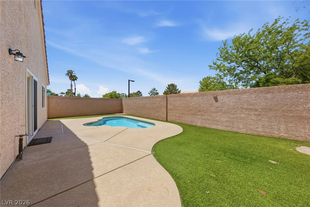 153 Coventry, Henderson, NV 89074