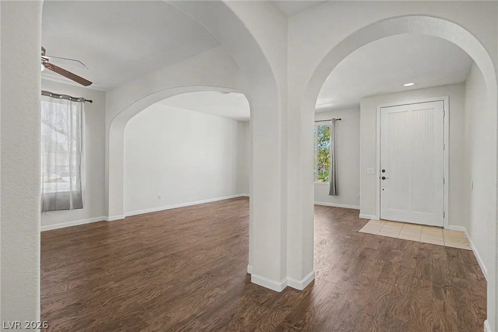 728 Blue Crystal Creek, Henderson, NV 89002