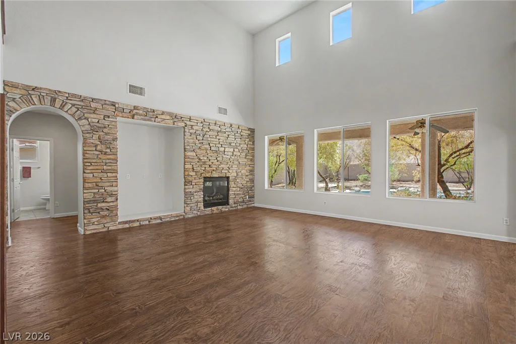 728 Blue Crystal Creek, Henderson, NV 89002
