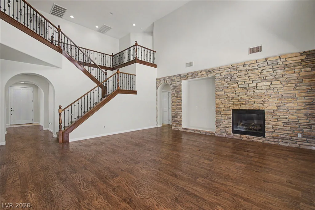 728 Blue Crystal Creek, Henderson, NV 89002