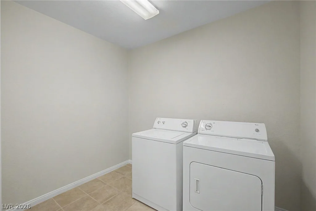 728 Blue Crystal Creek, Henderson, NV 89002