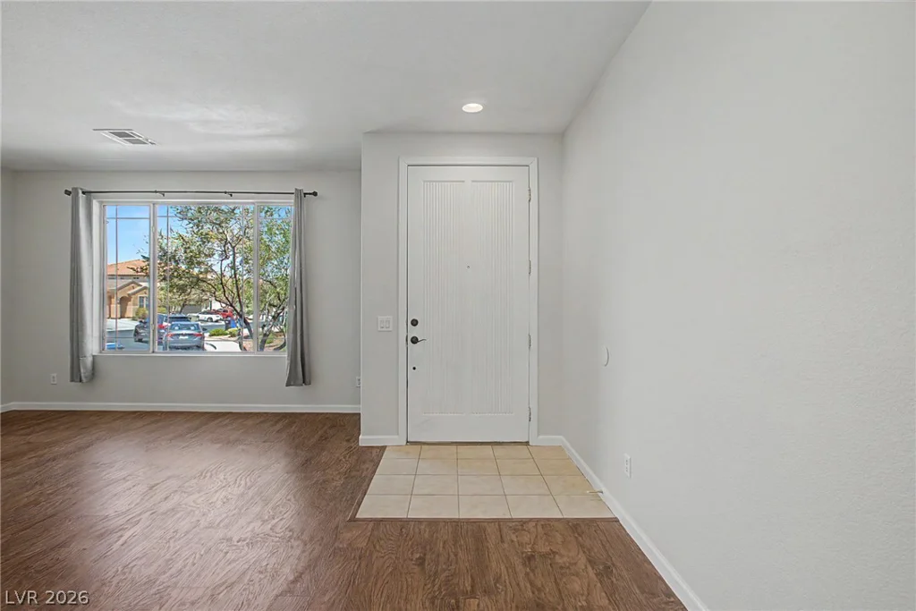 728 Blue Crystal Creek, Henderson, NV 89002